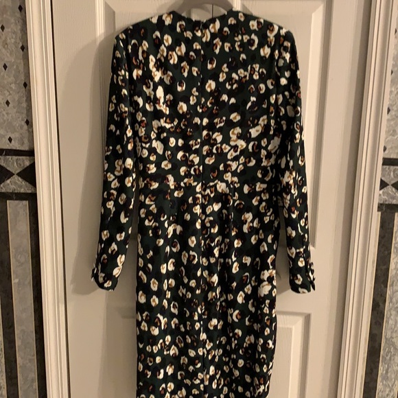 Badgley Mischka Collection V-Neck Sheath Dress - Picture 6 of 12